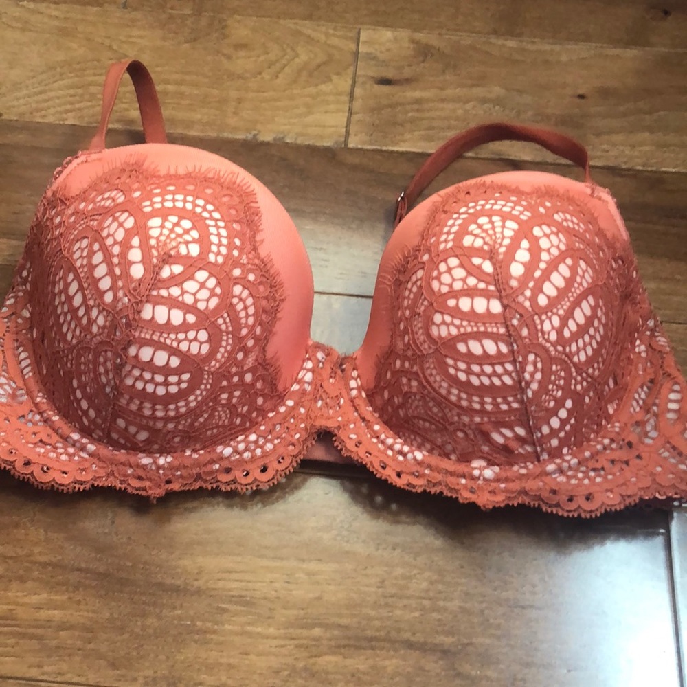 Victoria’s Secret Dream Angels lined Demi bra